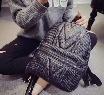 【2015秋冬新款雙肩包韓版時尚女士旅行背包學院風潮流書包女包清倉】價格_廠家_圖片 -